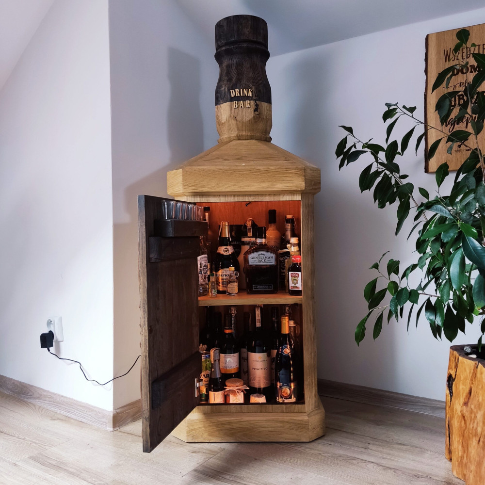 WIELKA BUTELKA WHISKY – BAREK NA ALKOHOL